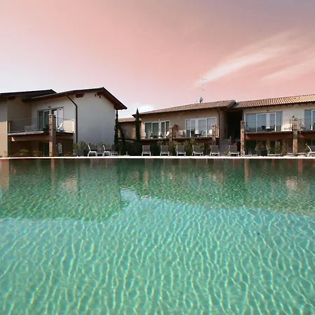 Garda Aparthotel Moniga del Garda